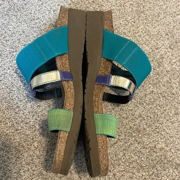 Naot sandals - Picture 3 of 6